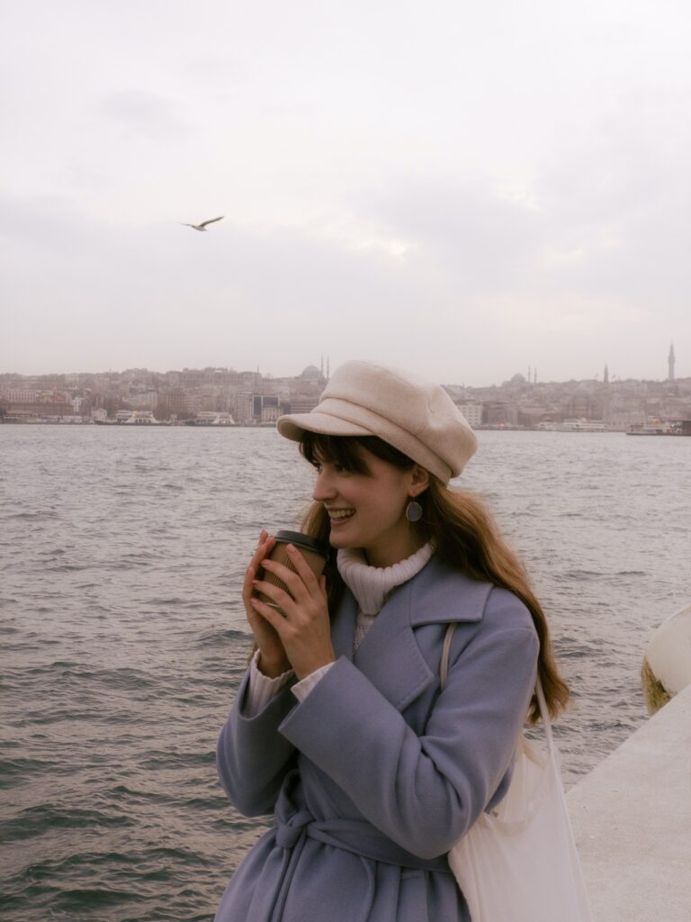 Az élet értelme: jussunk el a világ összes Starbucks kávézójába!