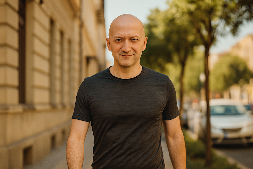 5 apró trükk, amitől azonnal magabiztosabbnak tűnsz (és az is leszel)